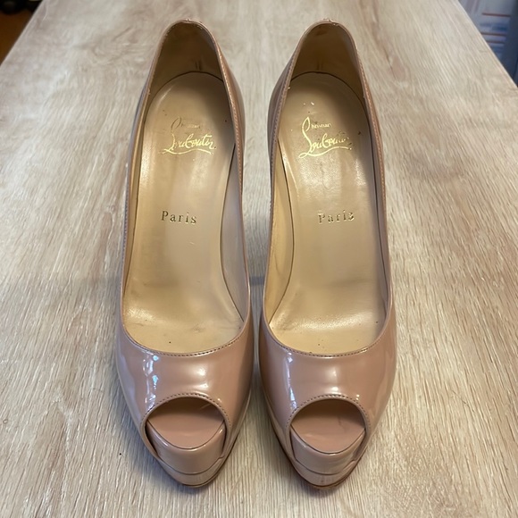 Louboutin Altadama 140MM Nude Patent - 37 - Picture 2 of 10